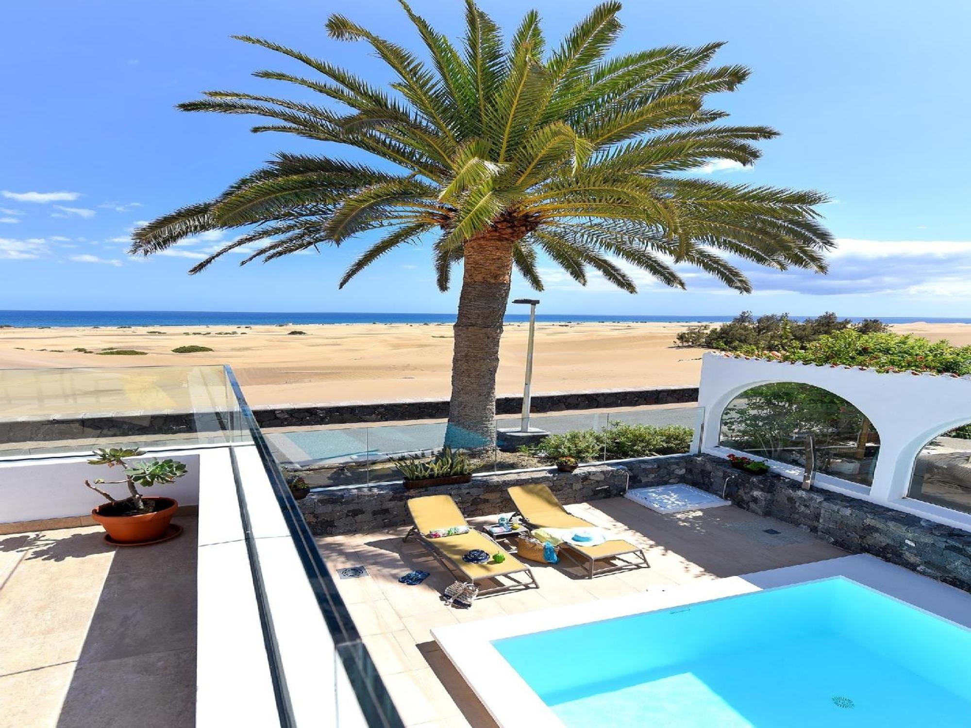 Villa Beachfront Del Ingles Exclusive Accommodation Breathtaking Views Over The Sea And Dunes Private Heated Pool Terrace Bbq 200 M To, * Las Palmas de Gran Canaria