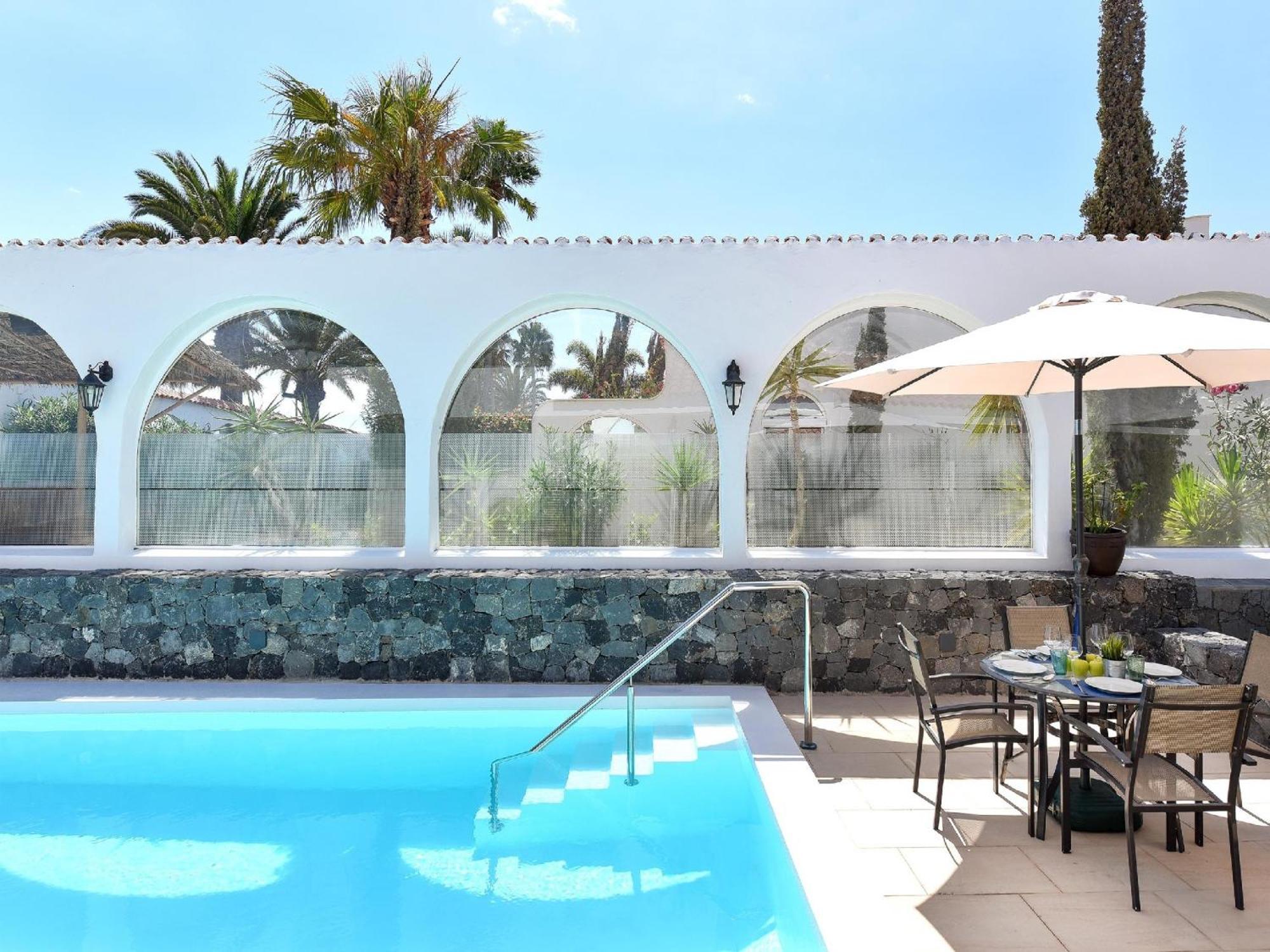 Villa Villa Beachfront Del Ingles Exclusive Accommodation Breathtaking Views Over The Sea And Dunes Private Heated Pool Terrace Bbq 200 M To, Las Palmas de Gran Canaria